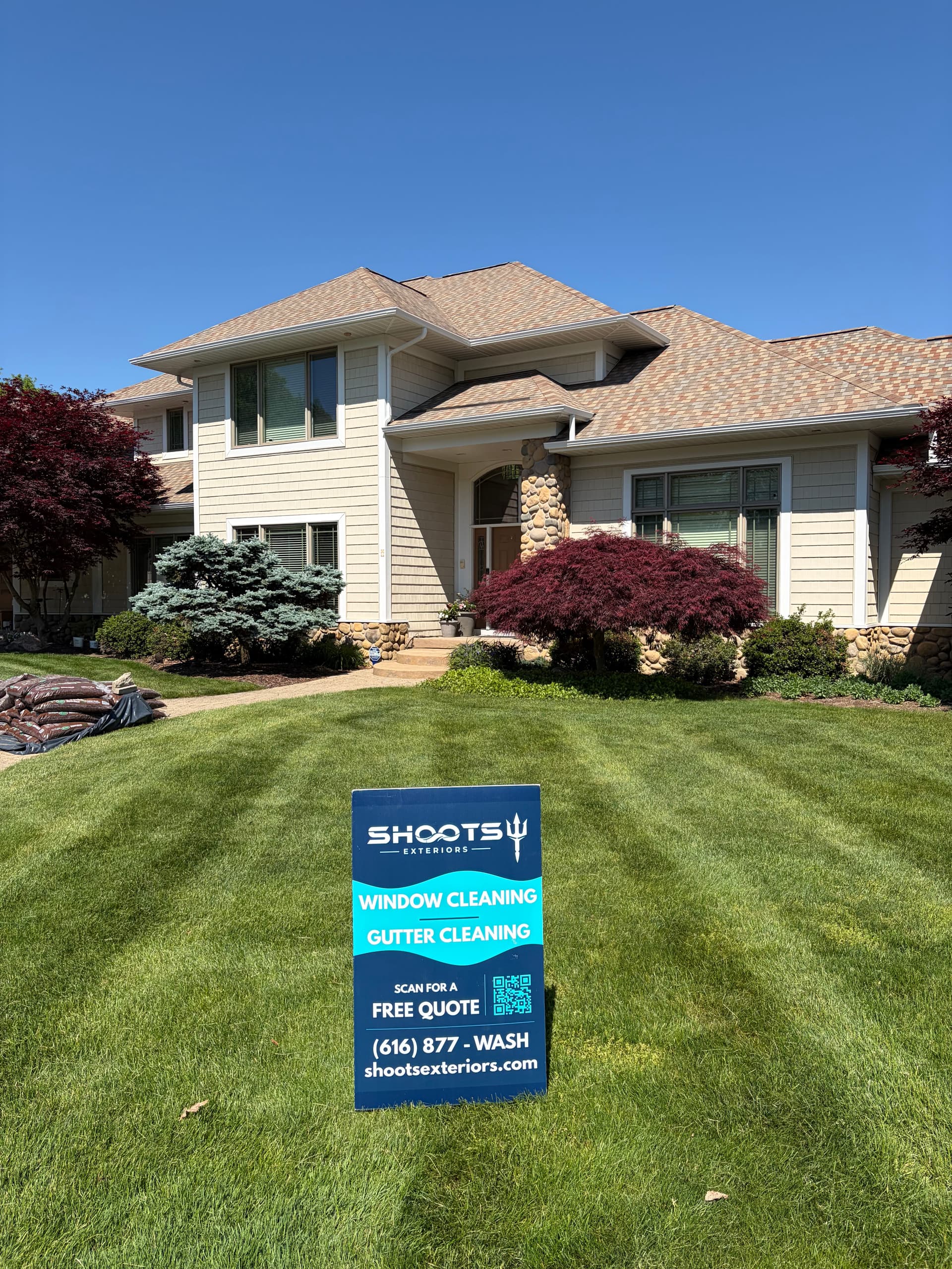 Exterior Window Cleaning Done Right in Forest Hills image
