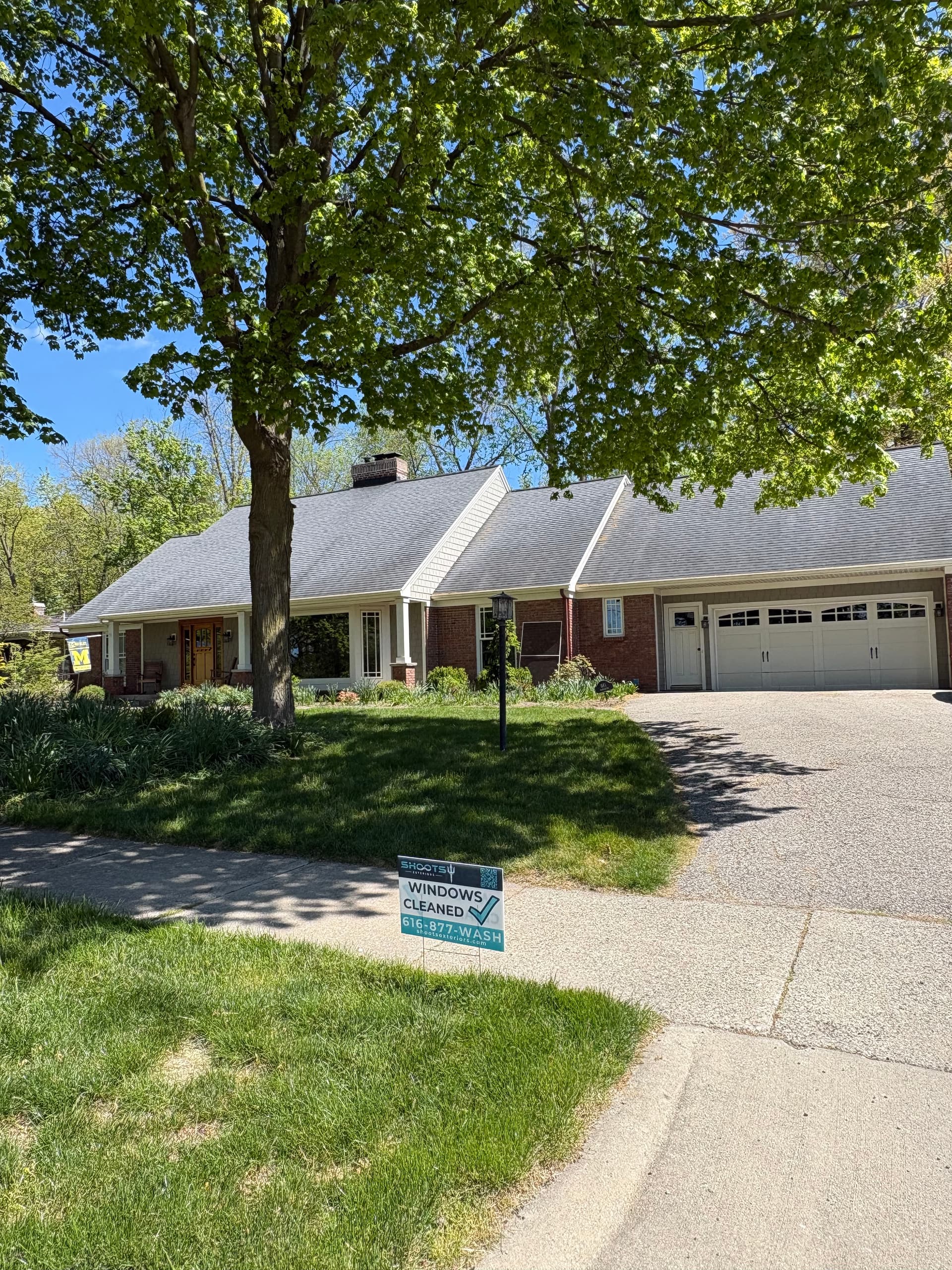 Full Exterior Window and Screen Cleaning at Reeds Lake image