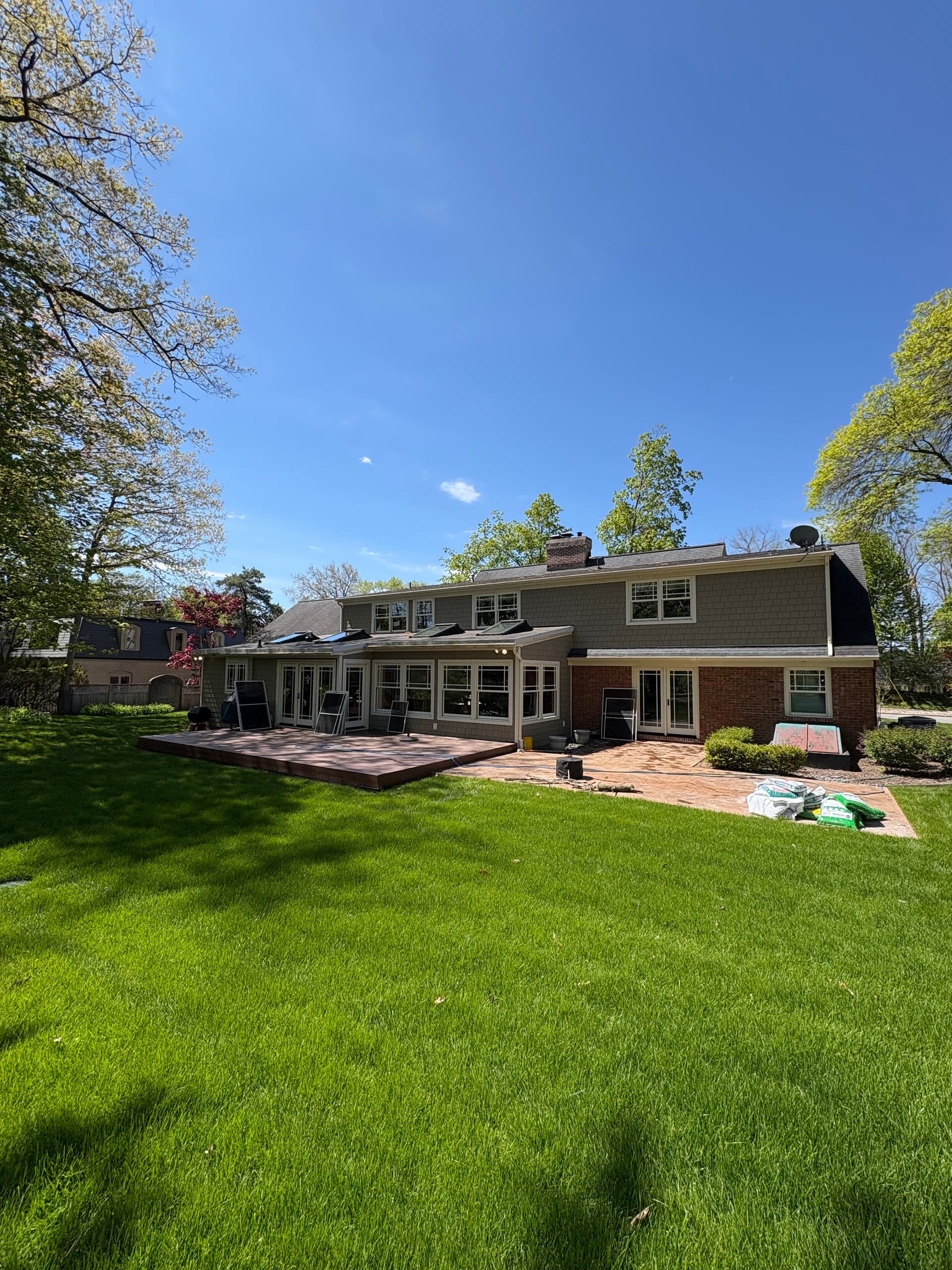 Gallery photos for Full Exterior Window and Screen Cleaning at Reeds Lake: Image #3