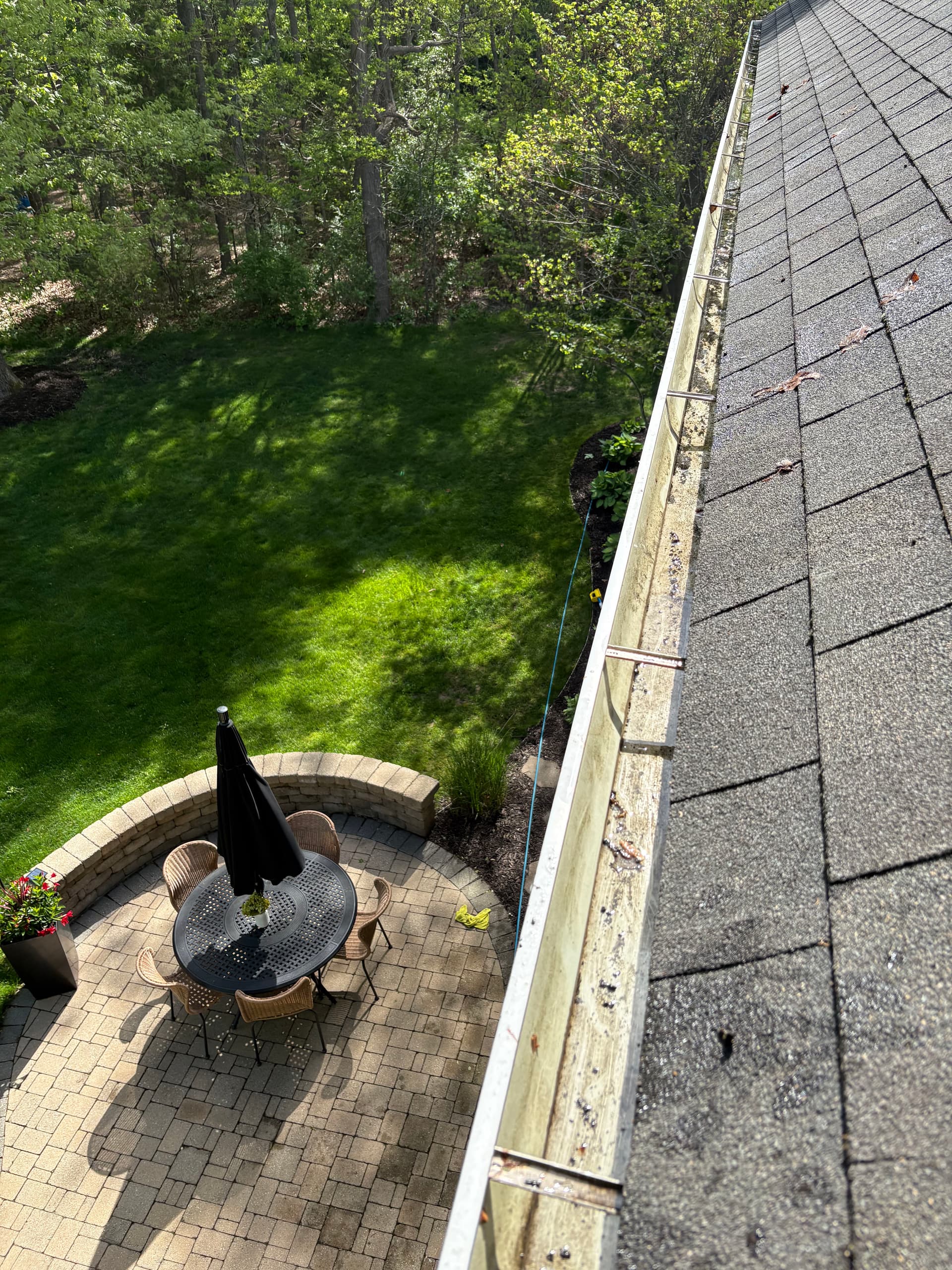 Gallery photos for Window Cleaning and Gutter Cleaning at a Forest Hills Home: Image #3