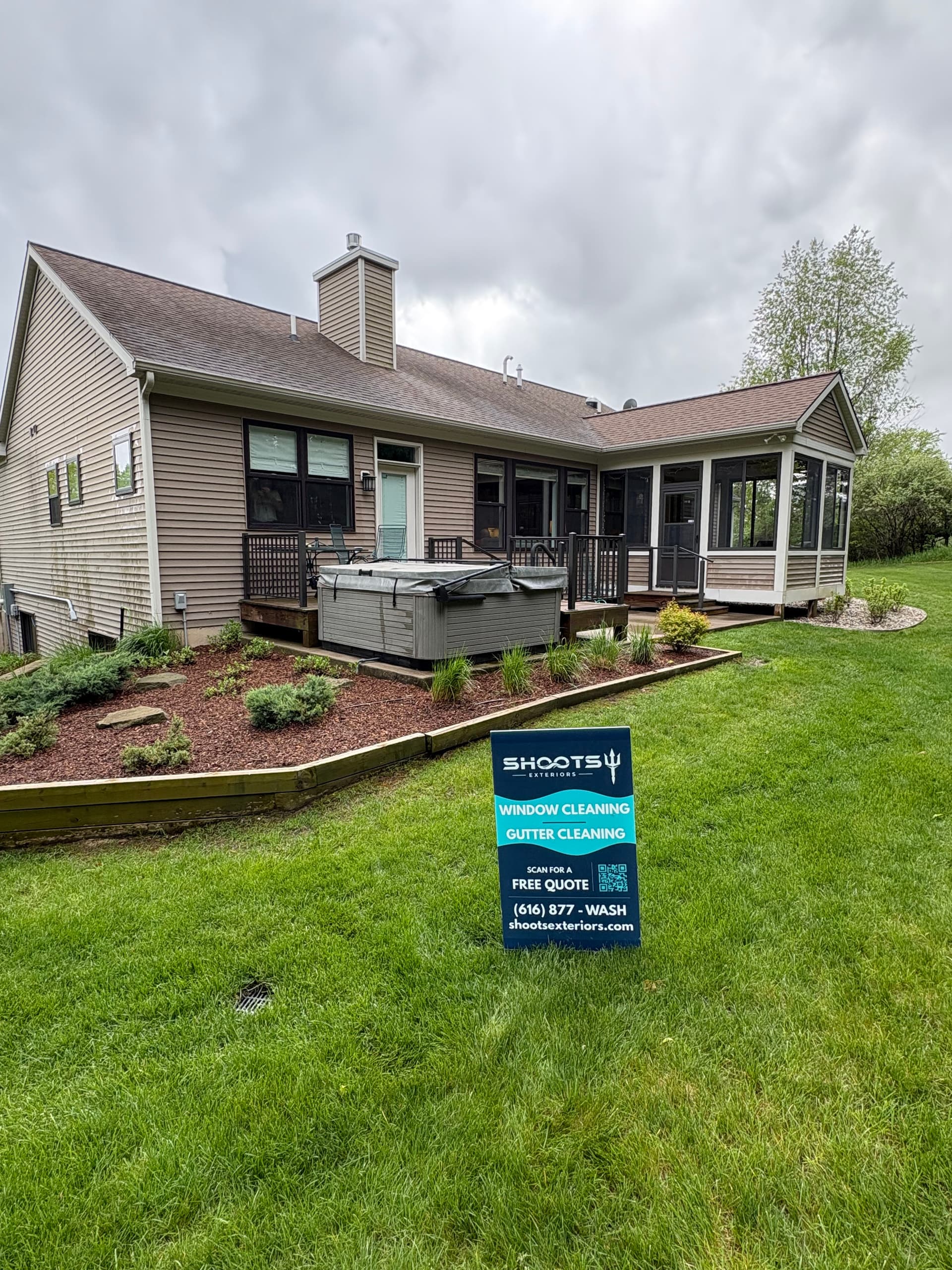 Gallery photos for Exterior Window and Screen Cleaning in Grand Rapids: Image #1